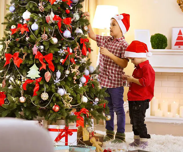 Decoration of Christmas tree