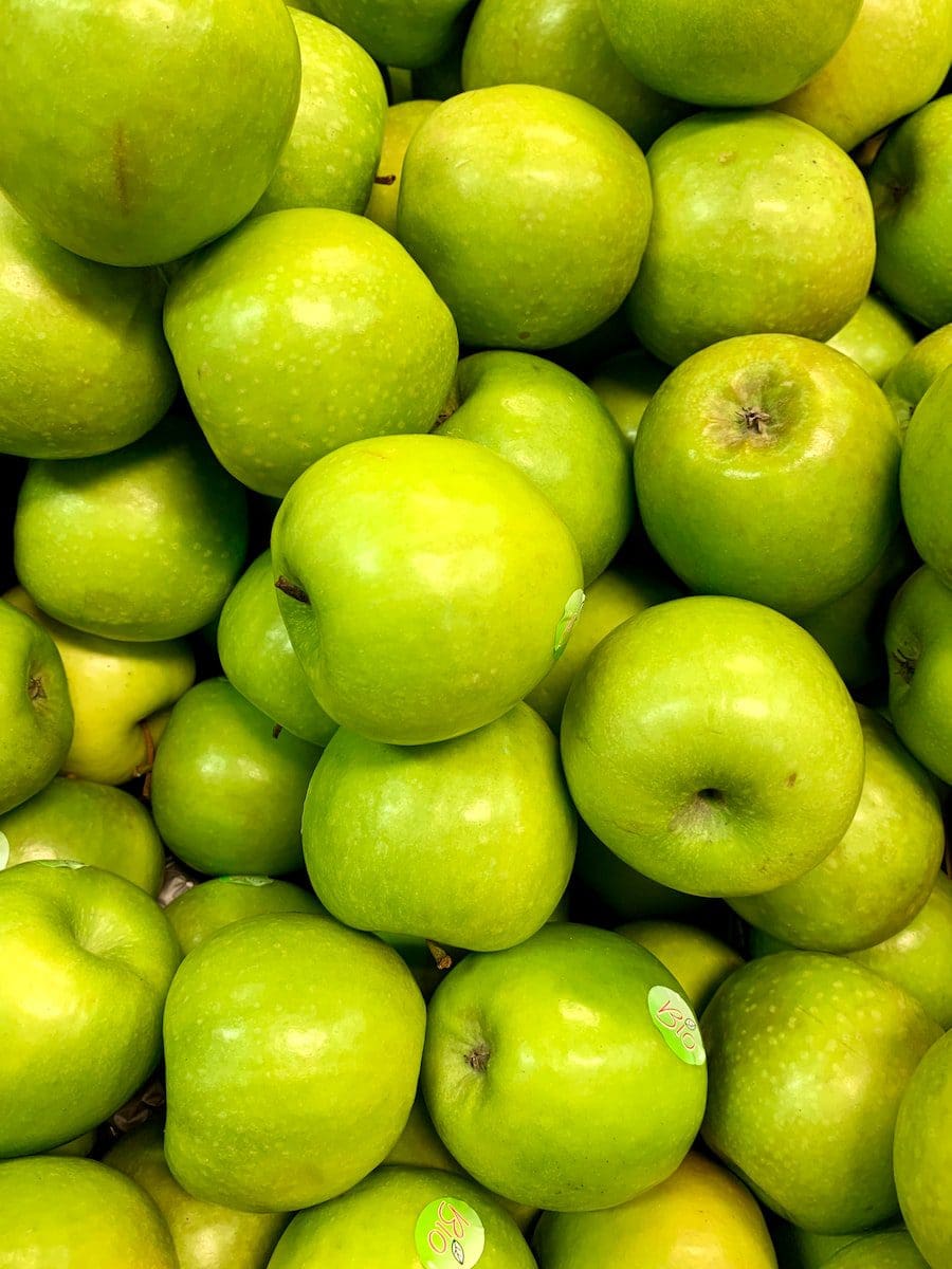 zelená jablka