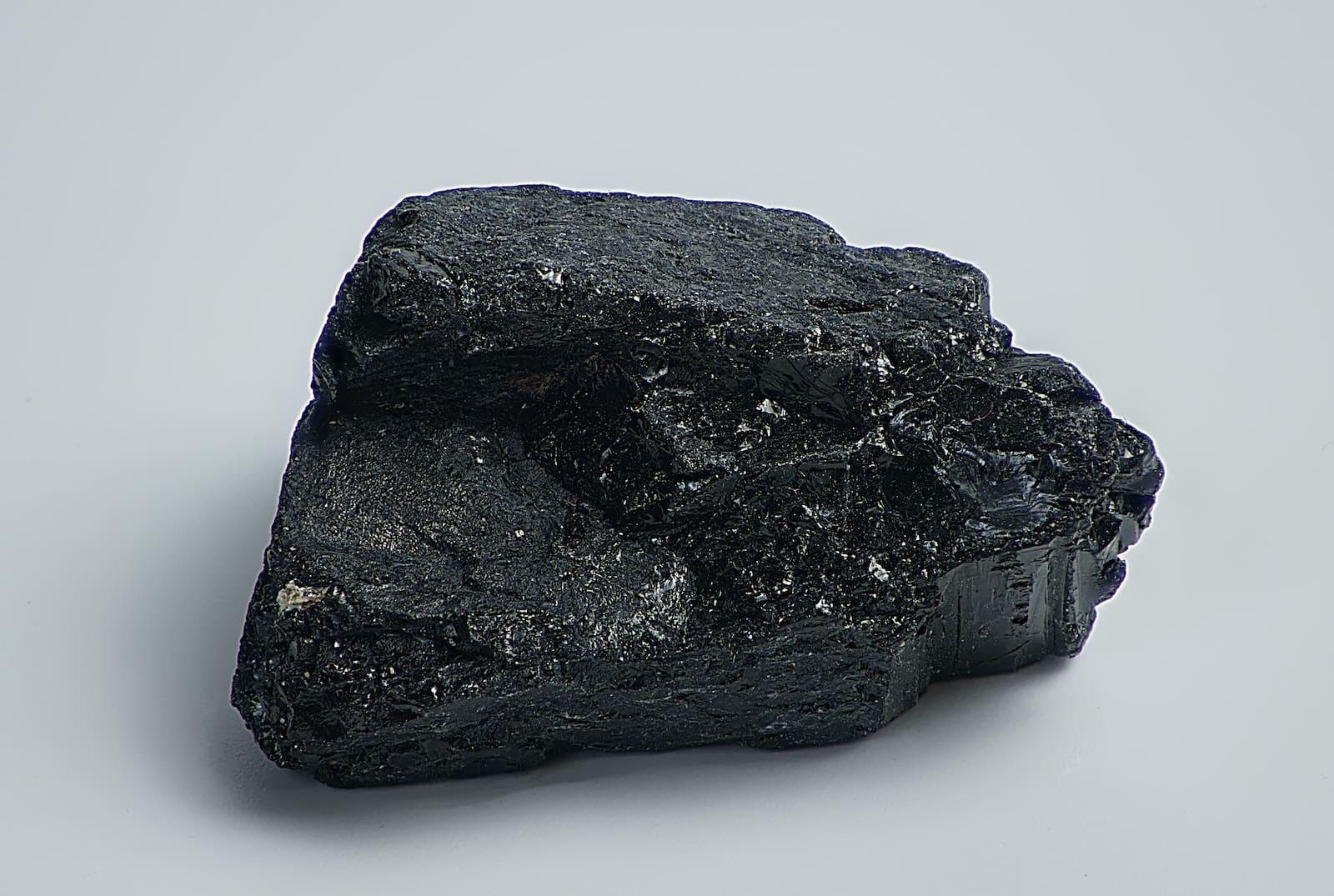 металлический минерал 2