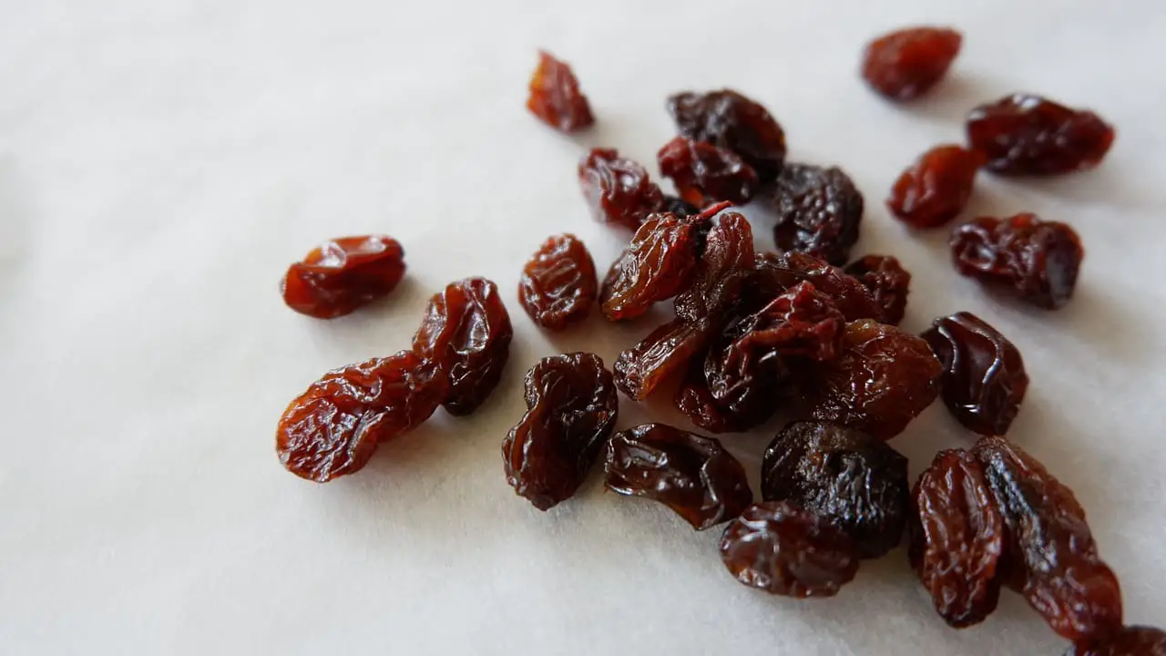 raisins secs noirs