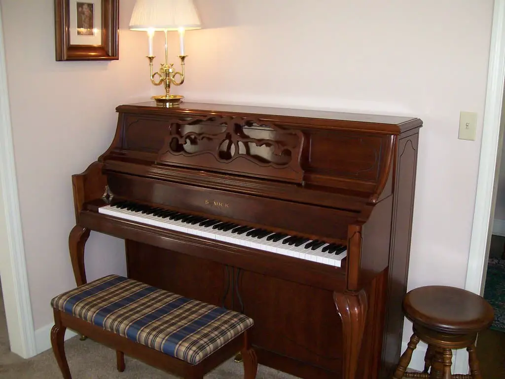 samick piano