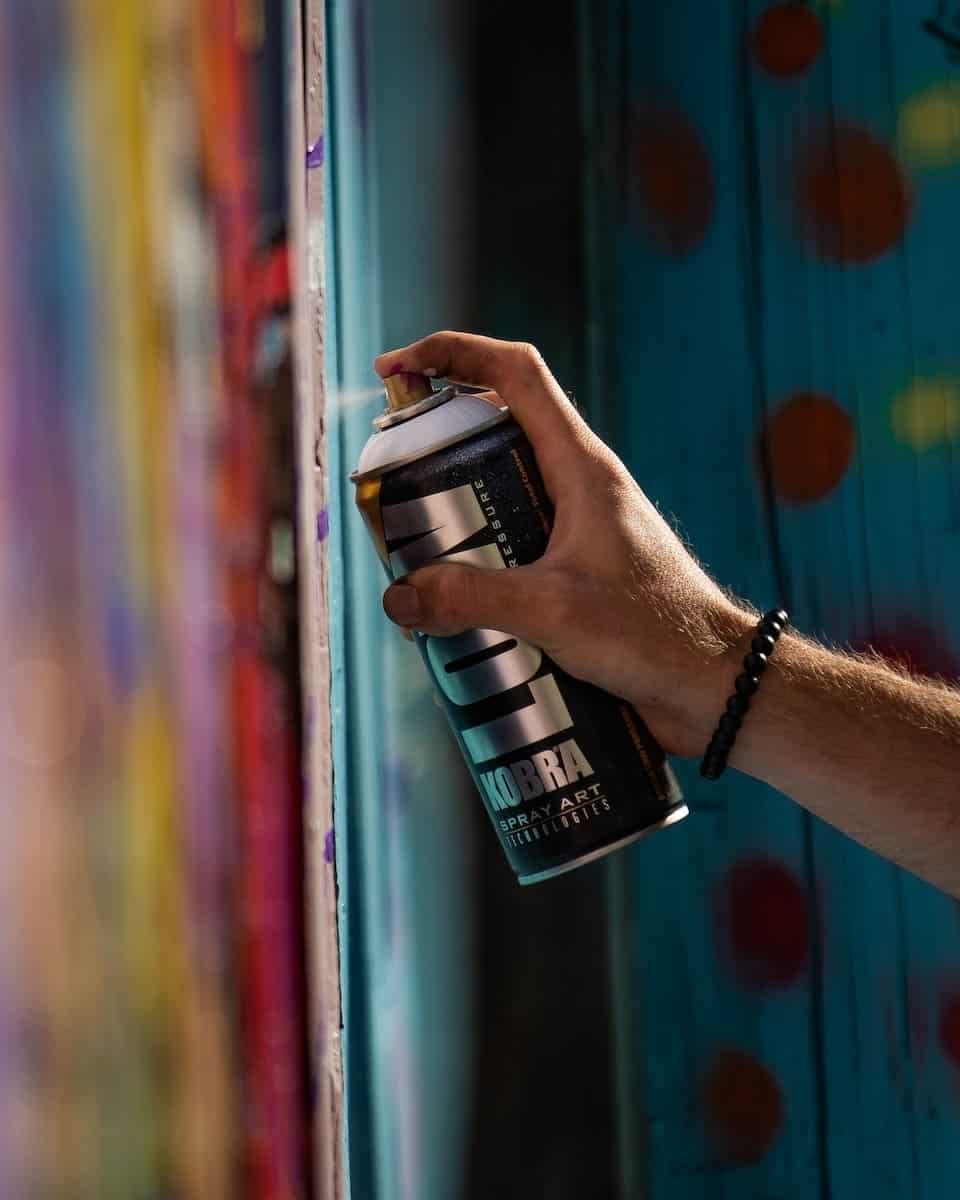 spray paint