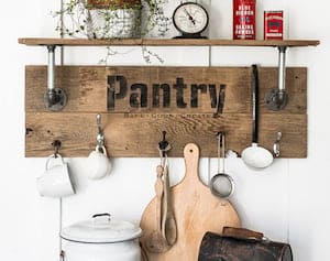 Pallet Pantry Sign