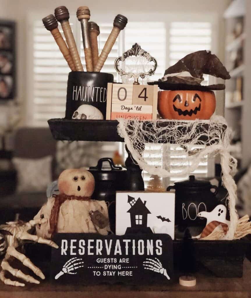 19 Best Halloween Tiered Tray Decor 19 249872599 114282361043291 2140553122808742465 n