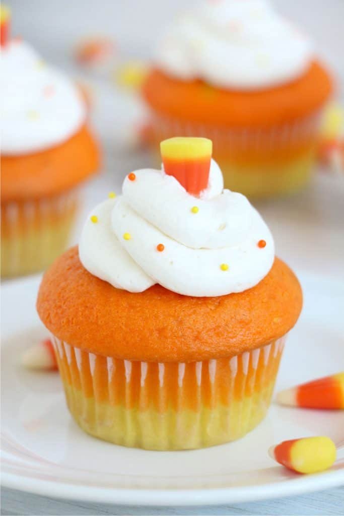 85 Fun Easy Cupcake Decorating Ideas 47 Candycorn Cupcakes 10 copy
