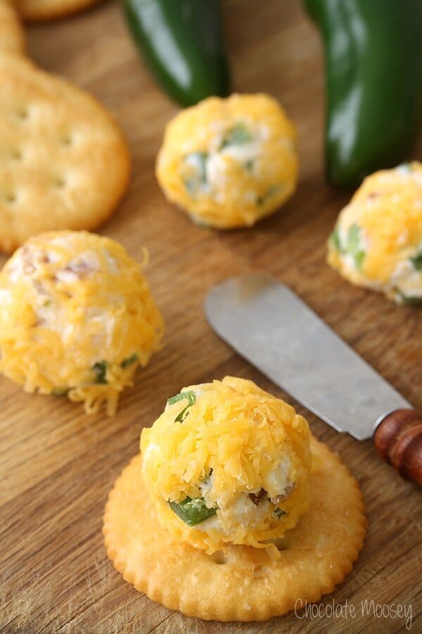 Mini-Jalapeno-Popper-Cheese-Ball-Bites-7383