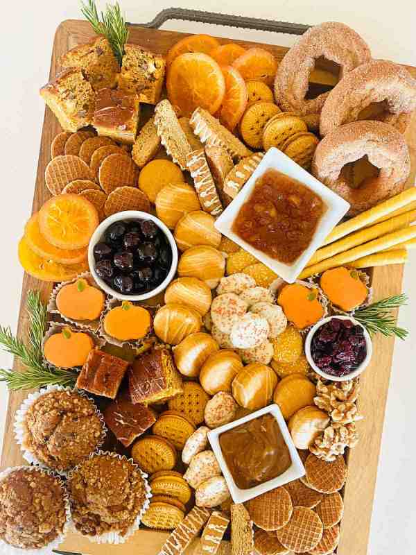 fall-charcuterie-board