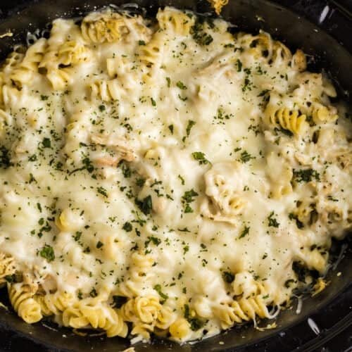 17 Easy Slow Cooker Dinner 19 pesto mozzarella chicken pasta 11