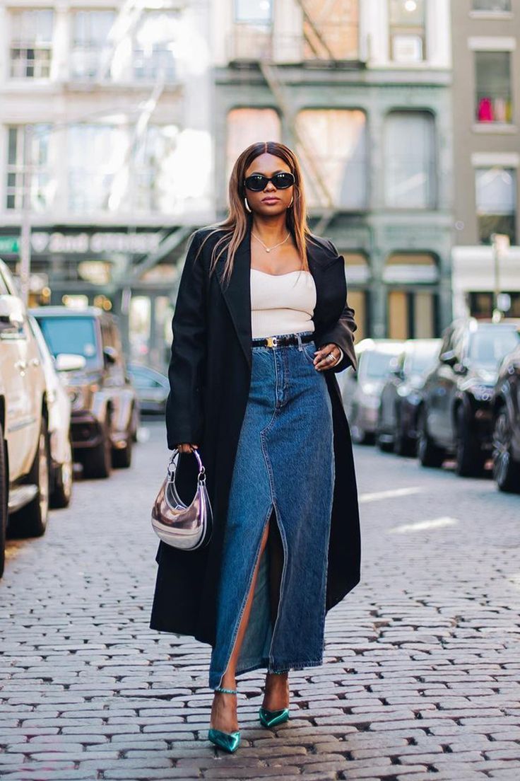 How to Style a Denim Maxi Skirt — 10 Stunning Denim Skirt Outfit Ideas How to Style a Denim Maxi Skirt — 10 Stunning Denim Skirt Outfit Ideas - denim skirt outfit winter